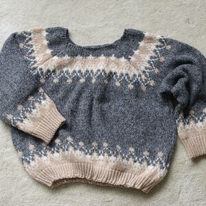 Handmade Women's Nordic Style Sweater Size M